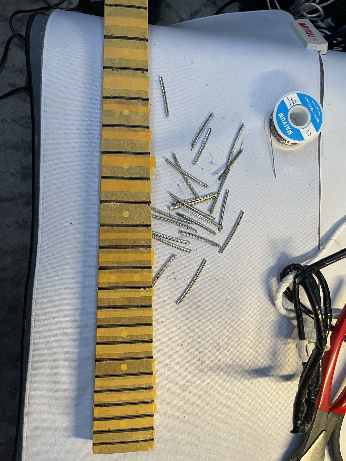 Pacifica 921 fingerboard after all 22 original frets were removed