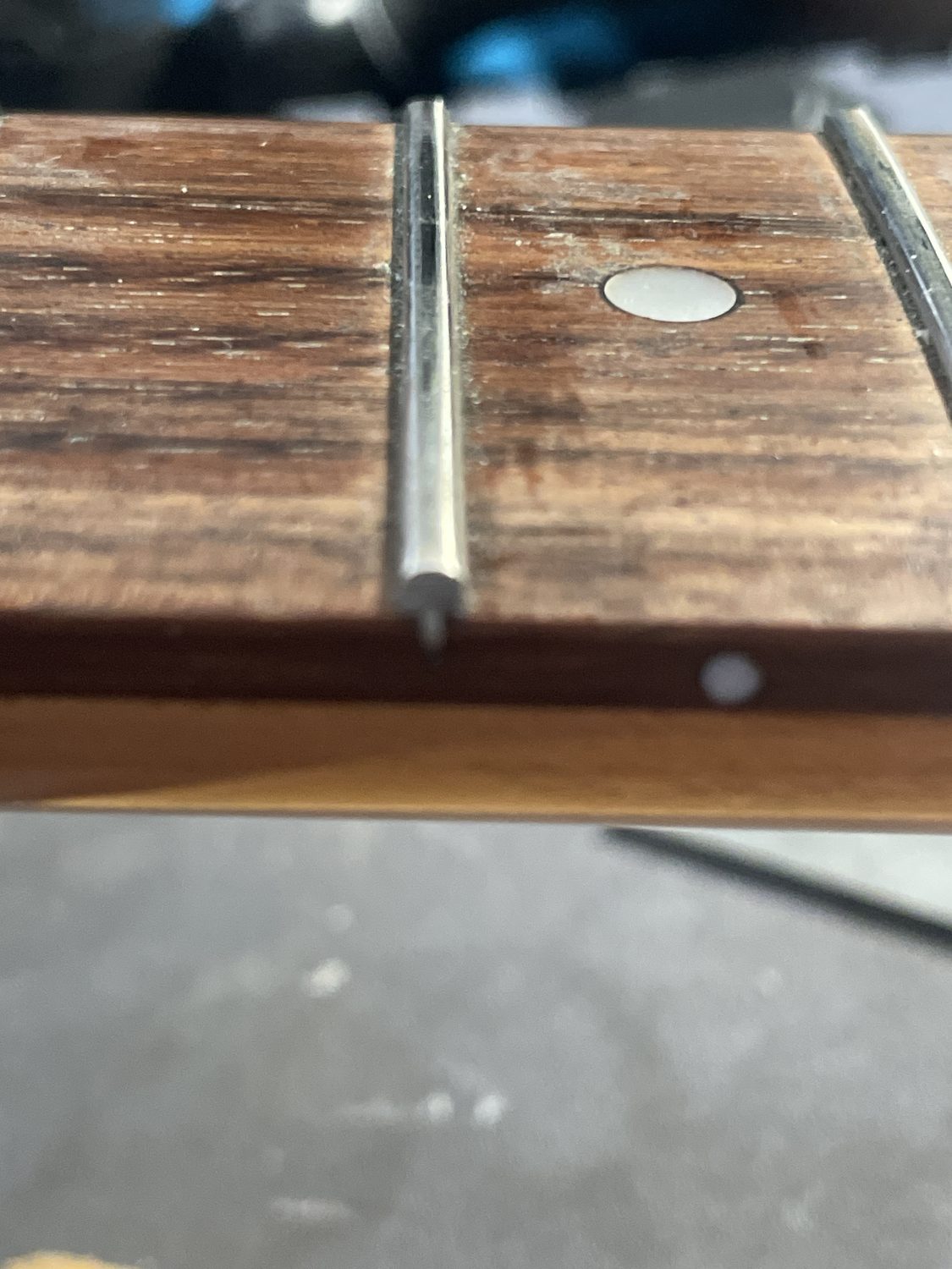 Ibanez RG470 fret before crowning and polish