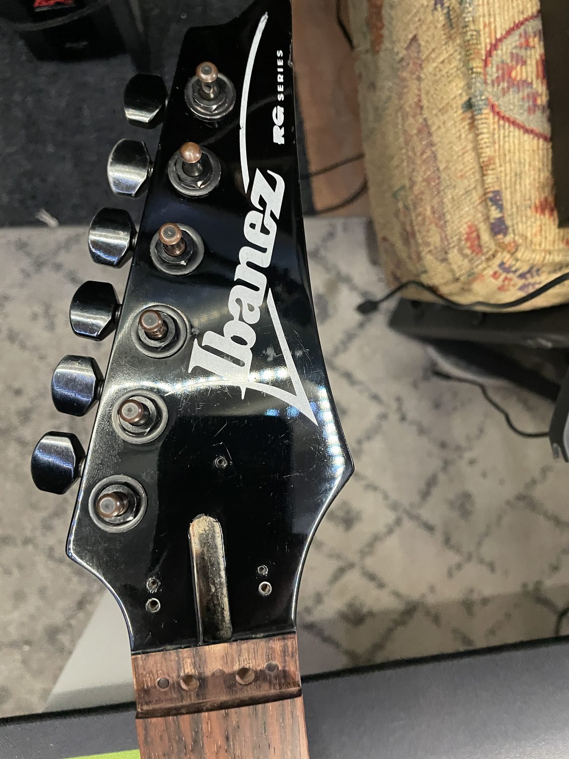 Ibanez RG470 headstock after polish